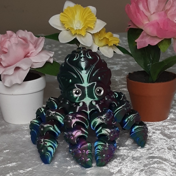 Handmade 3D Printed Articulated Octopus Green Pink - Picture 4 of 5